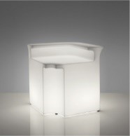 BREAK CORNER (90 x 80 x 110 cm)