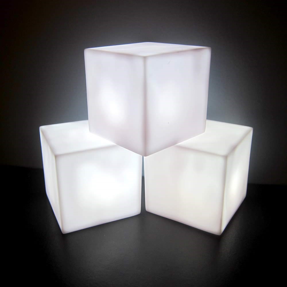 CUBE LIGHT 73X73