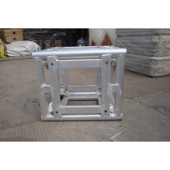 CONNECTEUR SUPERIEUR DE TRUSS